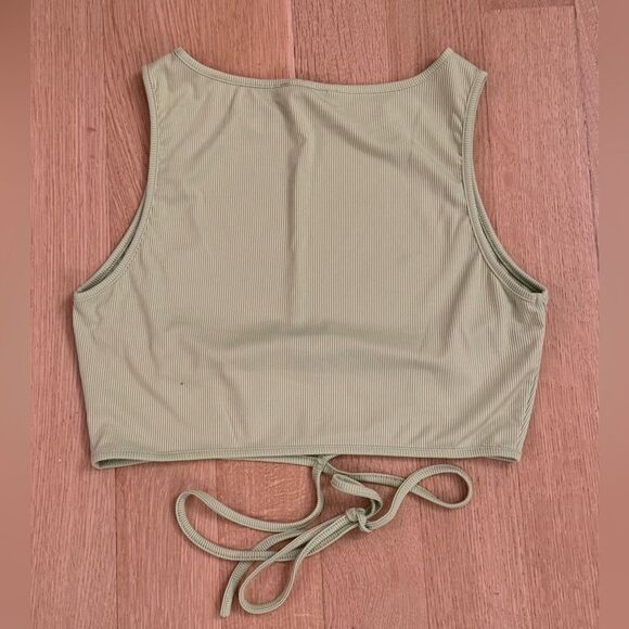 Green Crop Top from SHEIN - Picture 4 of 4